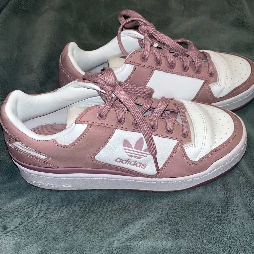 Adidas Forum Bold